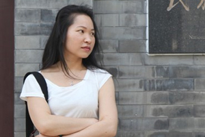 中短篇小說獎：獲獎作品《母親的島》作者：陶麗群（壯族）         創作感言　　這本集子，沒有了之前那些作品的直接、陰郁甚至跋扈，而多了些婉轉和平和，人物變得更溫潤真實，故事變得更人性、客觀，表達也更準確、干凈。這可能并不是我創作上的進步，而是年齡增長賦予了我能更深度地思考和辨別的原因。感謝那些一直耐心陪我成長并包容我種種不盡如意的缺點的親人和朋友們……