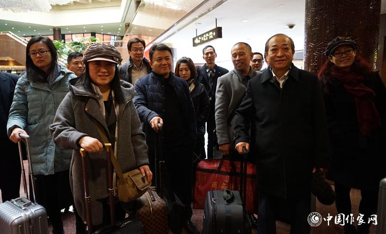 11月28日，中國作協第九次全國代表大會與會代表團報到。