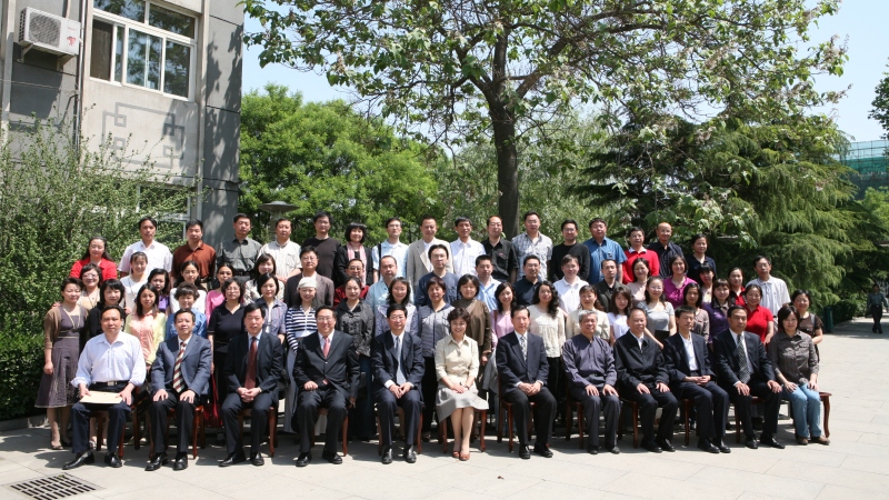 魯迅文學院第六屆高研班學員名單　趙　霞　孫衛衛　保冬妮　張曉楠　劉　颋　胡巧玲　趙易平　郭　威　葛　競　張　潔　李學斌　蕭　萍　李　姍　張玉清　袁秀蘭　胡蘭蘭　李秀青　楊紹軍　安　昕　肖　勇　王立春　于立極　劉　東　毛芳美　謝　玲　張　馳　李志偉　韓青辰　謝華良　崔東日　赫東軍　伍美珍　楊永超　金　容　聶蕭袤　林　彥　賈秀莉　湯素蘭　阮　梅　蔣瑞明　曾小春　張懷存　王勇英　陸剛夫　王麗瑩　湯　萍　余　雷　蒲靈娟　李晉西　吳夢川　高　凱　劉乃亭　趙　華