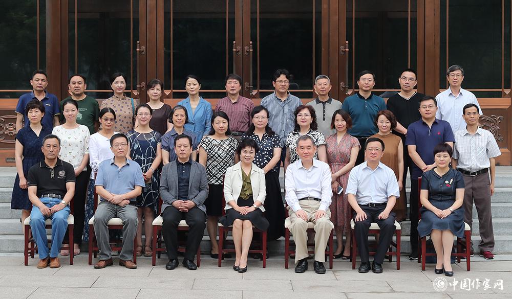 7月24日，第十屆全國優秀兒童文學獎全體評委合影