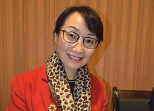 韓青辰：讓我們一起努力做光從最初寫作開始，我的夢想就是可以用文字不著痕跡地抹去孩子埋在心底無法流出的眼淚。[詳細]