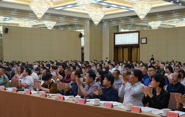 與會代表在開幕式現場