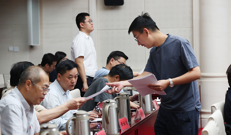 聯絡員分發、清點選票