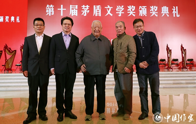 文藝創作從高原走向高峰