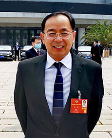 全國政協委員范穩