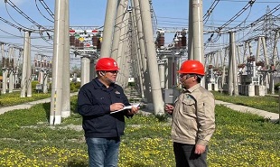 作家李曉楠在國網天津市電力公司采訪