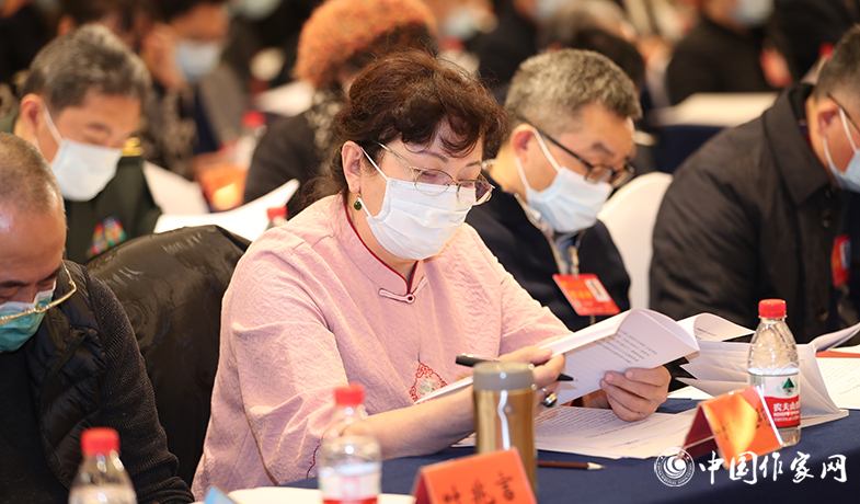 12月12日，中國作家協會第九屆全國委員會第六次全體會議在京舉行