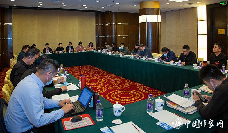 江西、寧夏代表團討論張宏森所作工作報告