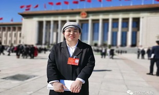 全國人大代表、“拇指作家”馬慧娟