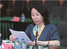 劉瓊：《講話》的立場、態度和文藝觀“為什么人的問題，是一個根本的問題，原則的問題”“必須明確地徹底地解決它”。[詳細]