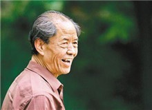 【陳忠實】	李國平丨《陳忠實：將自己滾燙的手指按在時代的脈搏上》；	邢小利丨《現實主義：從柳青到陳忠實》。