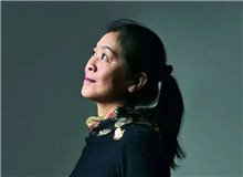 【遲子建】	張　莉丨《以有情的方式構建美——關于遲子建的文學世界》；	邵　部丨《樺皮船漂進了博物館——再讀<額爾古納河右岸>》。