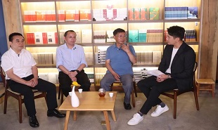 王躍文、歐陽黔森、阿來一同“名家話巨變”