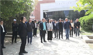 劇作家參觀中國現代文學館