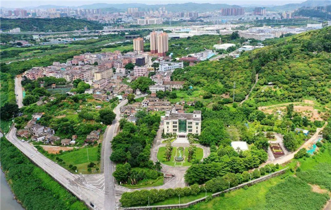 聽聽周立波先生的鄉親細說“山鄉巨變”