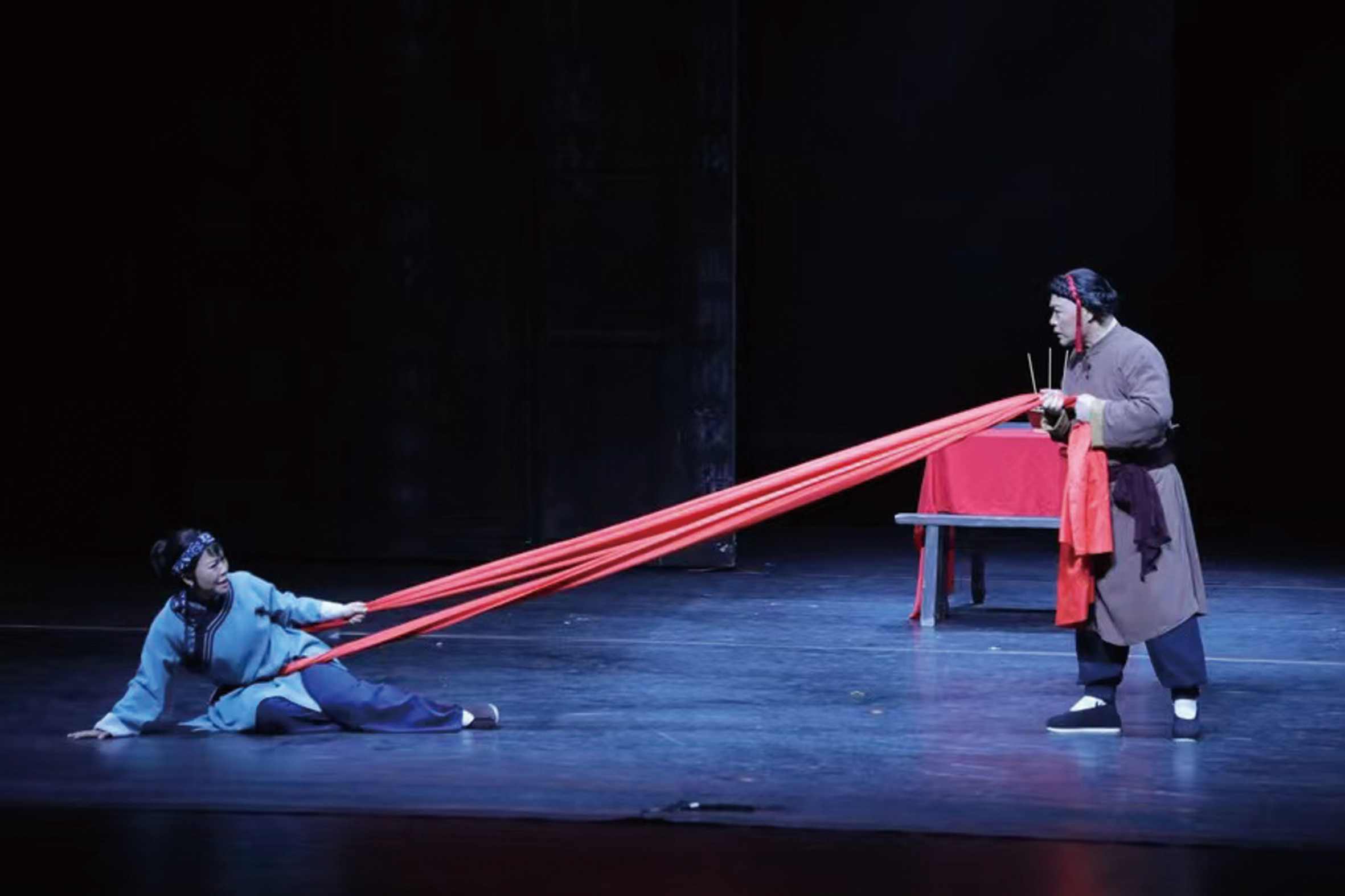 曲劇《魯鎮》演出現場 蘇 恒 攝