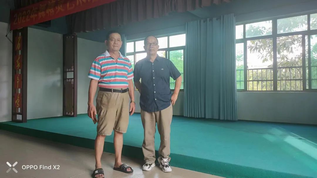 海南作家葉海聲采訪瓊海市塔洋鎮瓊劇協會會長李秀春