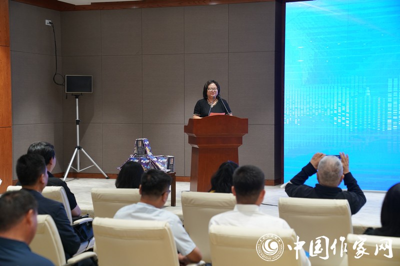 中國科學技術出版社科幻分社社長、北京元宇科幻未來技術研究院理事長王衛英致辭