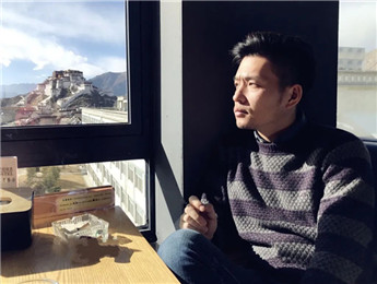 劉康：只有文本立得住，期許才能說出口