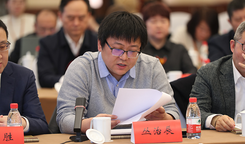 評委代表叢治辰發言