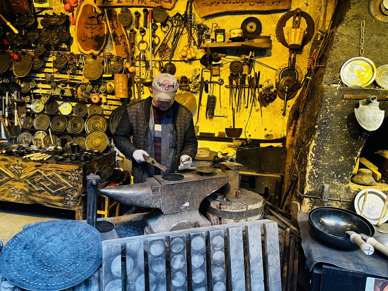 鐵業公社里的打鐵匠