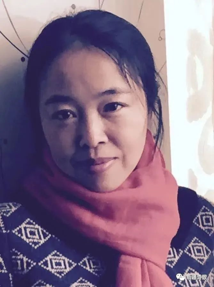  王暉，女，上世紀七十年代生于新疆石河子市。詩歌作品發表于《人民文學》《詩探索》《詩刊》《詩選刊》《大家》《青年文學》《橄欖綠》《草堂》《青年作家》《延河》《芳草》《西部》等刊物。詩歌作品入選多種權威詩歌年選及《新華文摘》等。出版有詩集四部。中國作協會員。