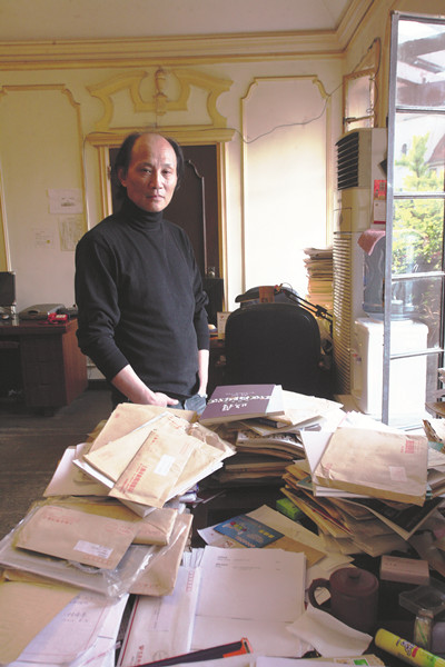 金宇澄，小說家、畫家，著有《繁花》《回望》等。2016年至今在上海、蘇州、杭州多地舉辦個人美術展 陸杰 攝