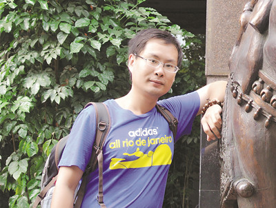 科幻作家，短篇小說《地下角斗場》《風蜃子》入選《驚奇物語》小說集。多篇科幻小說刊載于科幻故事空間站、小科幻APP和“蝌蚪五線譜”網站。