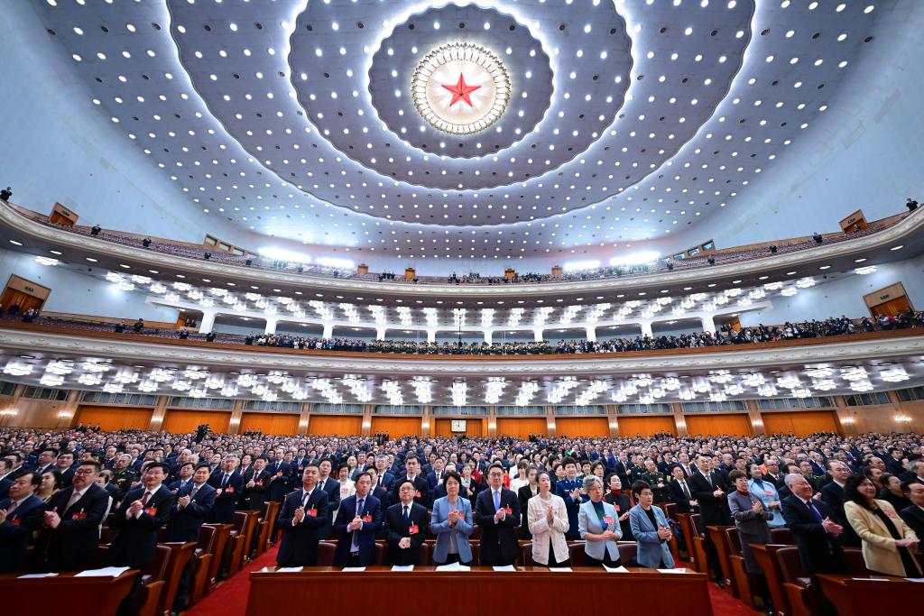 3月10日，中國人民政治協商會議第十四屆全國委員會第二次會議在北京人民大會堂舉行閉幕會。新華社記者 翟健嵐 攝