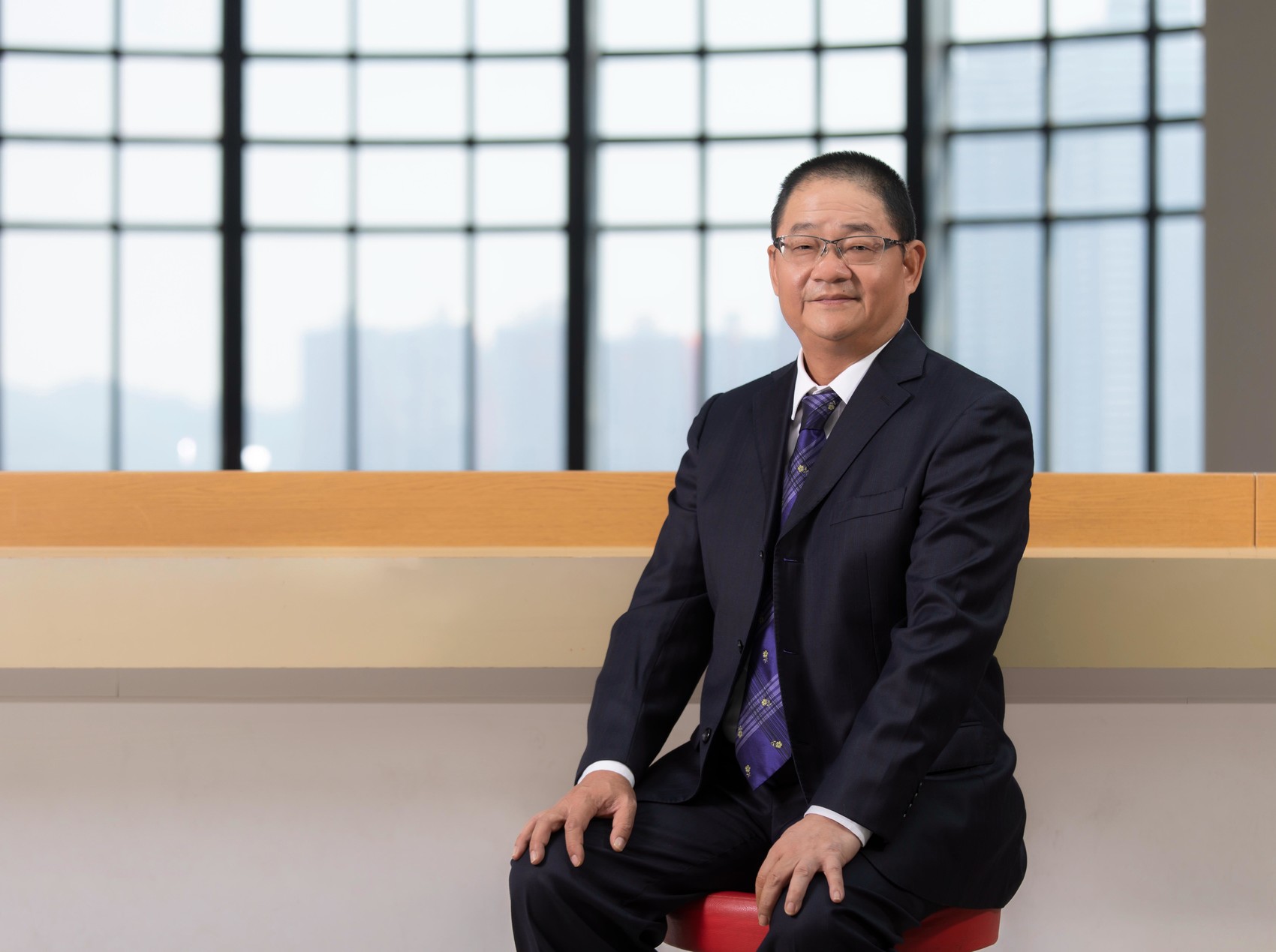 吳志良，澳門基金會行政委員會主席、澳門文化界聯合總會會長、澳門學者同盟主席、歷史文化工作委員會主席以及澳門大學客座教授。任全國政協文化文史和學習委員會副主任、全國港澳研究會顧問、中華海外聯誼會常務理事、中國作家協會全國委員會委員、中國文學藝術基金會理事、中華文學基金會理事以及北京外國語大學名譽教授。主要從事澳門歷史與政治研究，代表性著作有《澳門政治制度史》《東西交匯看澳門》及《悅讀澳門》等。