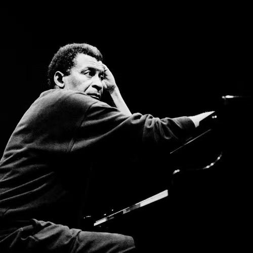 南非爵士鋼琴家、詩人道拉·布蘭德