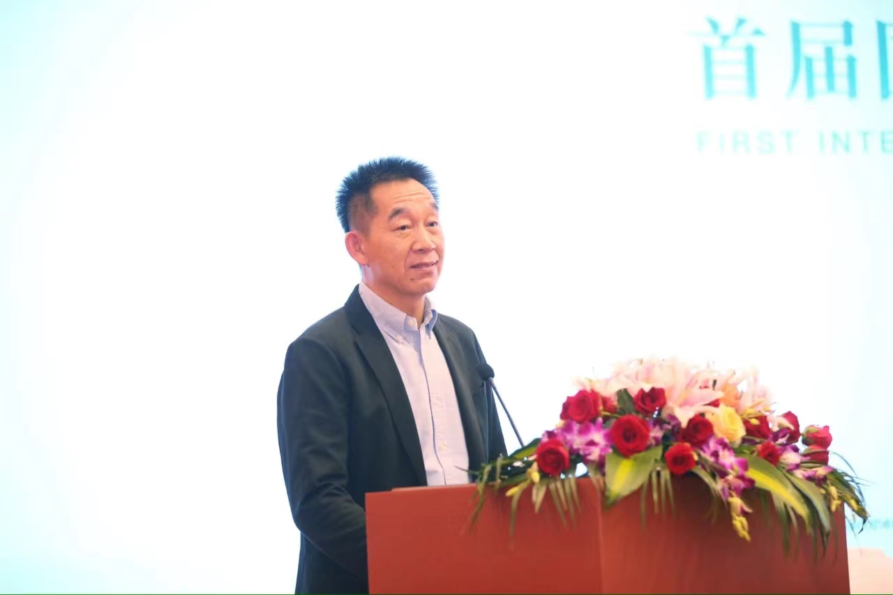 中國作協黨組成員、書記處書記、《人民文學》主編施戰軍致辭