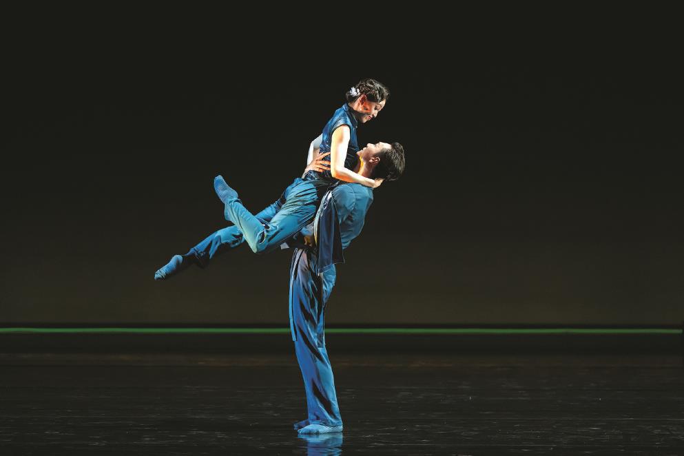 剛剛在上海東方藝術中心完成首輪演出的原創舞劇《雷雨》劇照 劉海棟 攝
