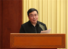 蔡崇達：我們為什么生生不息　　每個寫作者都是這塊母土在不同角落滋養出的不同農作物。我們扎根在土地的不同位置……[詳細]