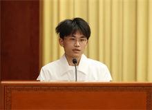 季越人：做純文學與網絡文學的“中間派”　　我今年大學畢業，22歲，應該是參會者中相對年輕的一批，很幸運能參與到這樣的盛事之中……[詳細]