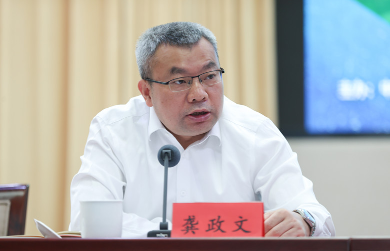 湖南廣播影視集團（臺）黨委書記、總編輯龔政文