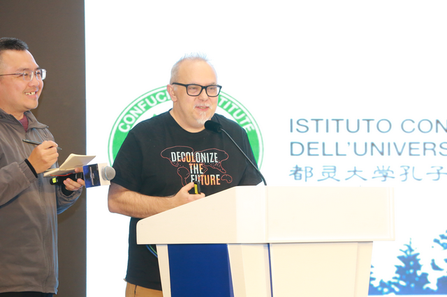 弗朗西斯科·沃爾索作主旨發言