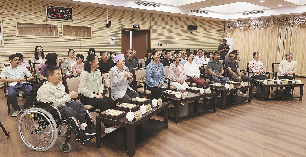 “文學一家人”座談現場