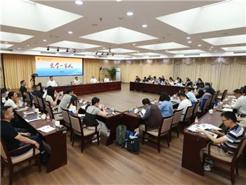 文心永少年，文學正青春：“文學一家人”