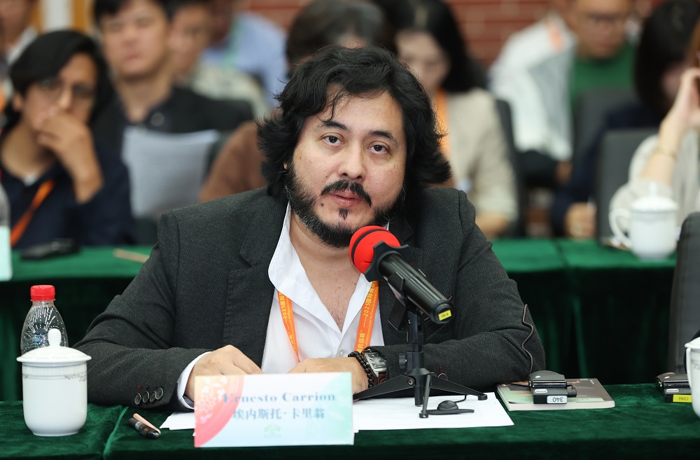 厄瓜多爾詩人埃內斯托·卡里翁