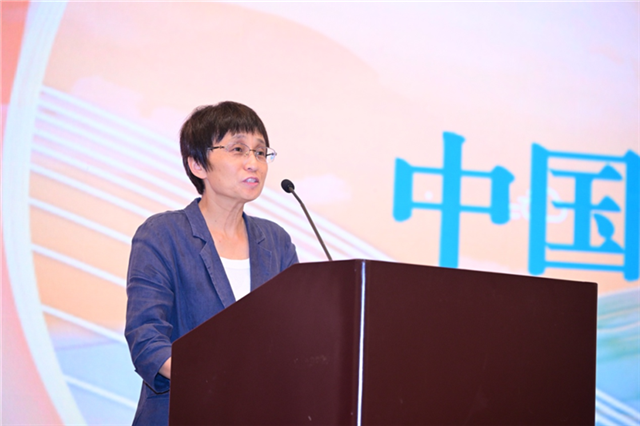 宋向偉宣讀中國作協關于成立新時代文學研究中心（廈門大學）的批復