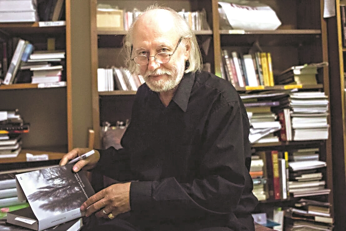 克拉斯諾霍爾卡伊·拉斯洛