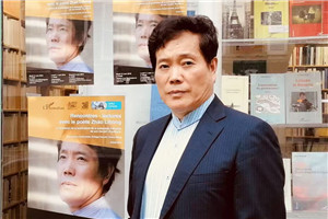 童話：獲獎作品《月光蟋蟀》作者：趙麗宏         獲獎感言我的寫作起始于詩歌和散文，寫兒童文學、小說和童話，是在我60歲以后。創作兒童文學，使我的寫作和兒童的世界聯系在一起。這是一個純真的世界，是一個不能容忍虛偽和欺騙的世界……